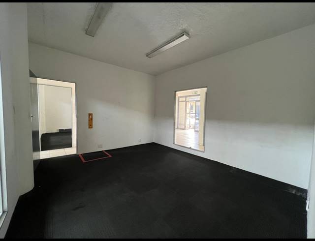 529M² WAREHOUSE TO LET IN STRIJDOMPARK